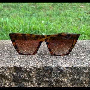 Retro Leopard Skin Sunglasses